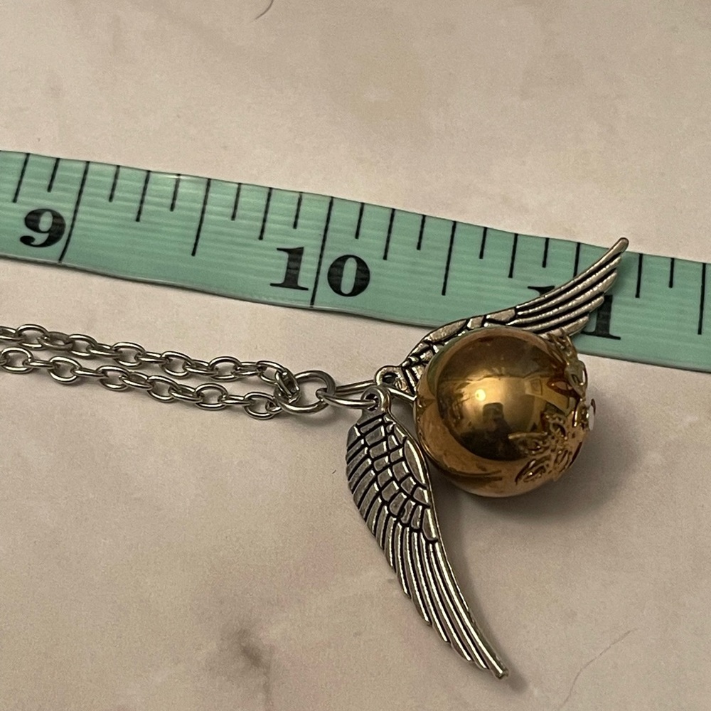 Harry Potter Golden Snitch Necklace and Bracelet Set GUC - Picture 7 of 8